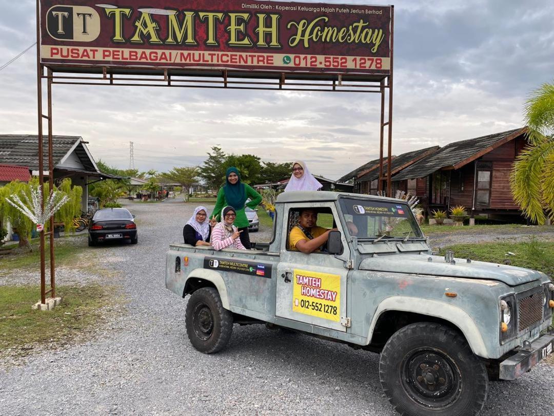 Tamteh Homestay Ayer Hitam Zewnętrze zdjęcie