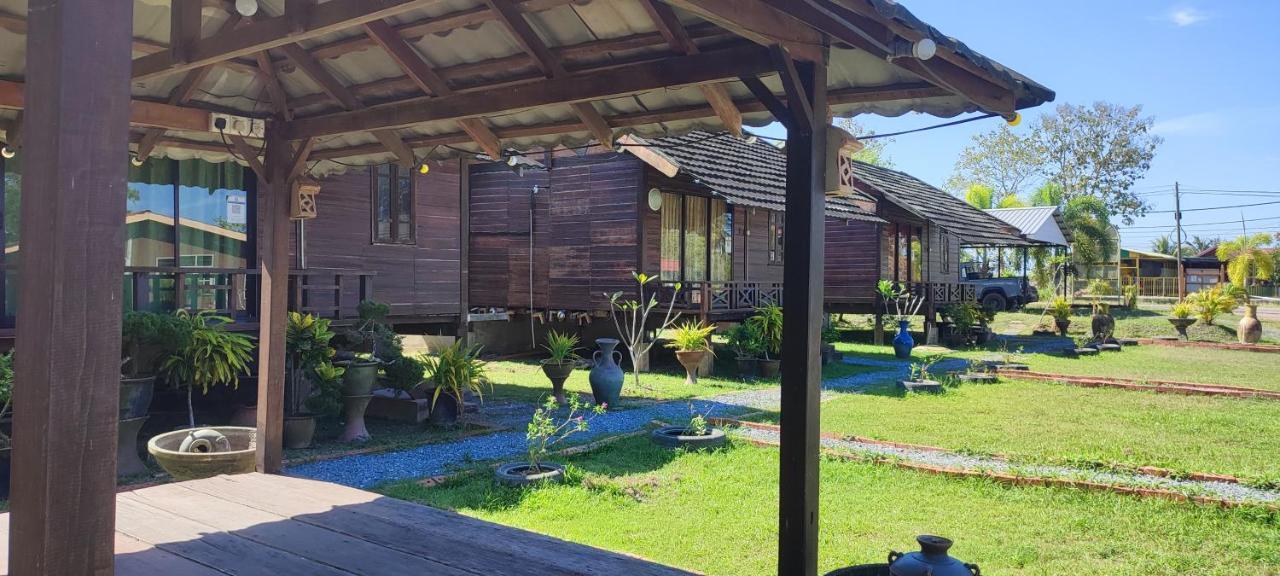 Tamteh Homestay Ayer Hitam Zewnętrze zdjęcie